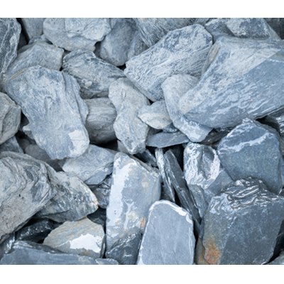 30mm-50mm Grey Slate Chippings - Bulk Bags L61328